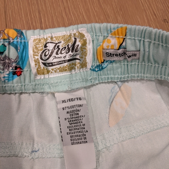 Fresh Prints of Bel Air shorts - Picture 5 of 9